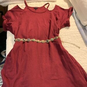 COLD SHOULDER DRESS - COZY FLEECE WINE